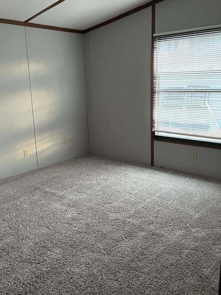 158 Nightingale Ct - Photo 7 of 8