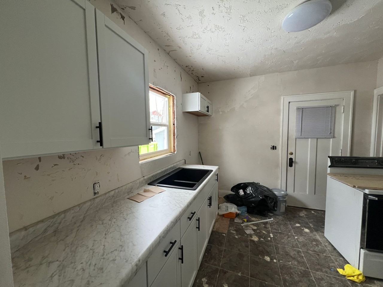 126 N 4th Ave - Photo 5 of 16