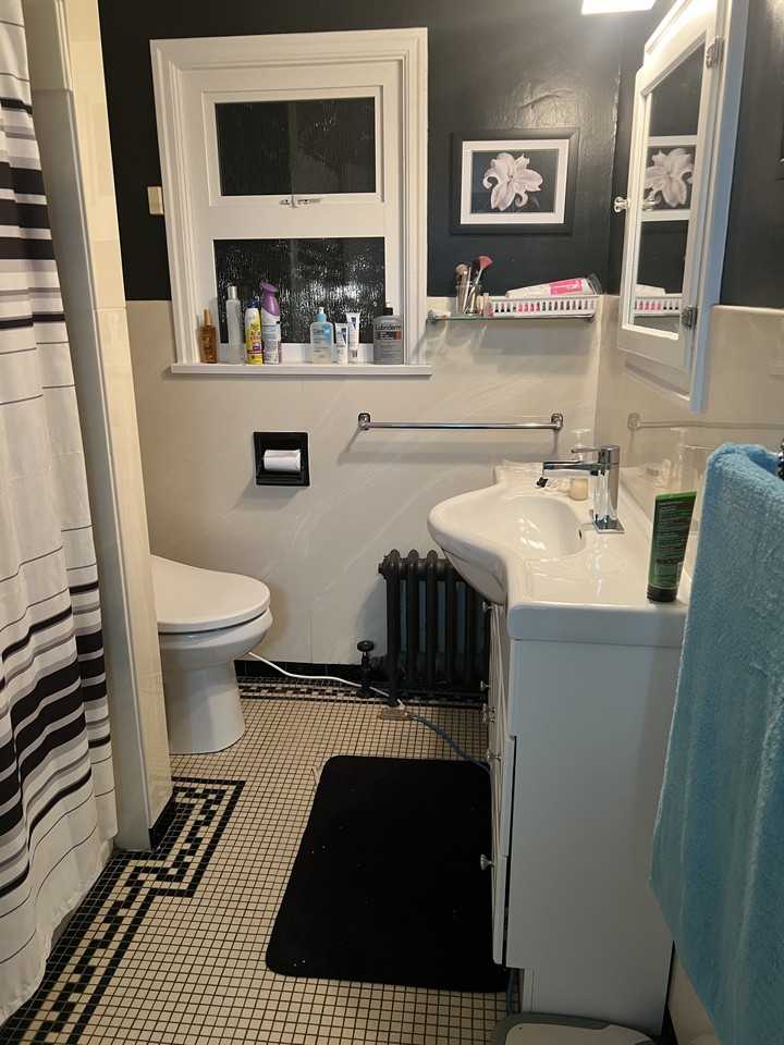 1526 Beach Drive - Photo 3 of 23