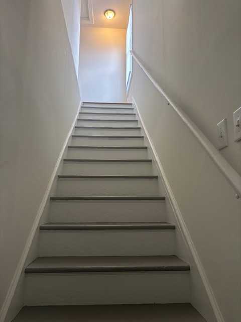 2922 Noble Ave #B - Photo 4 of 16