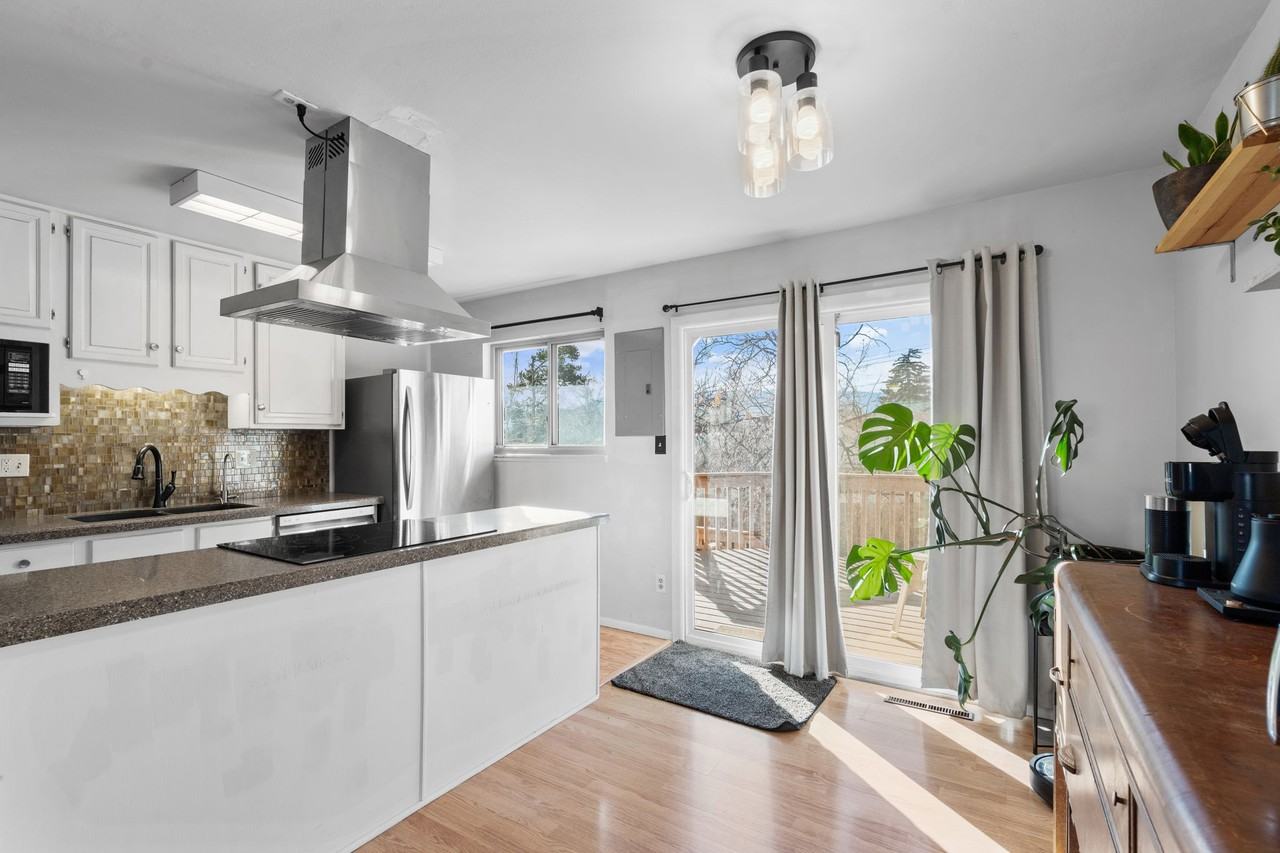 1438 Laurette Dr #1 - Photo 4 of 10