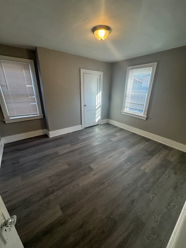 1410 Meadow St #1 - Photo 7 of 14