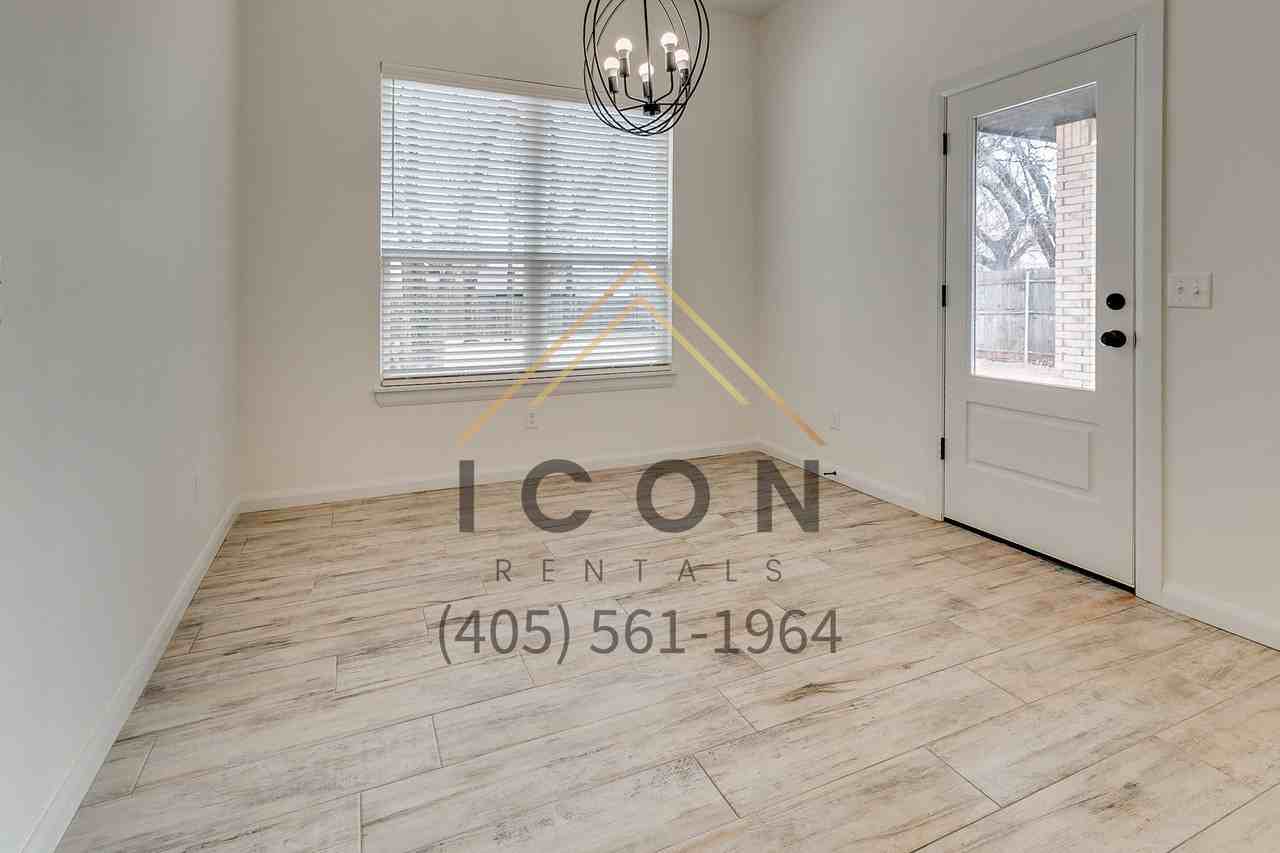 809 S 2nd St #1 - Photo 7 of 26