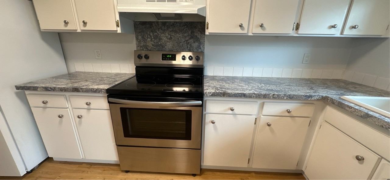 750 N Main St #4 - Photo 3 of 17