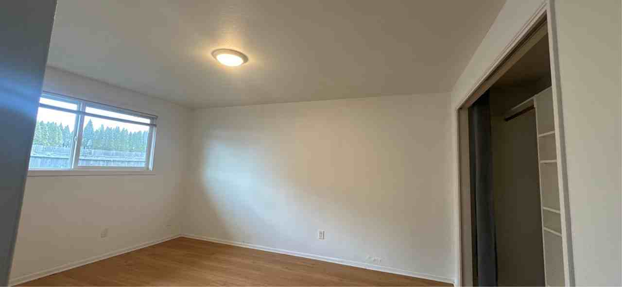 750 N Main St #4 - Photo 6 of 17