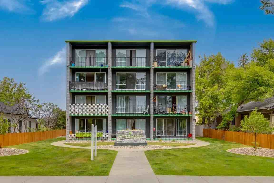 Applewood - Photo 3 of 19