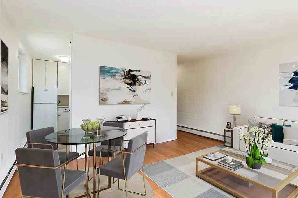 Applewood - Photo 5 of 19