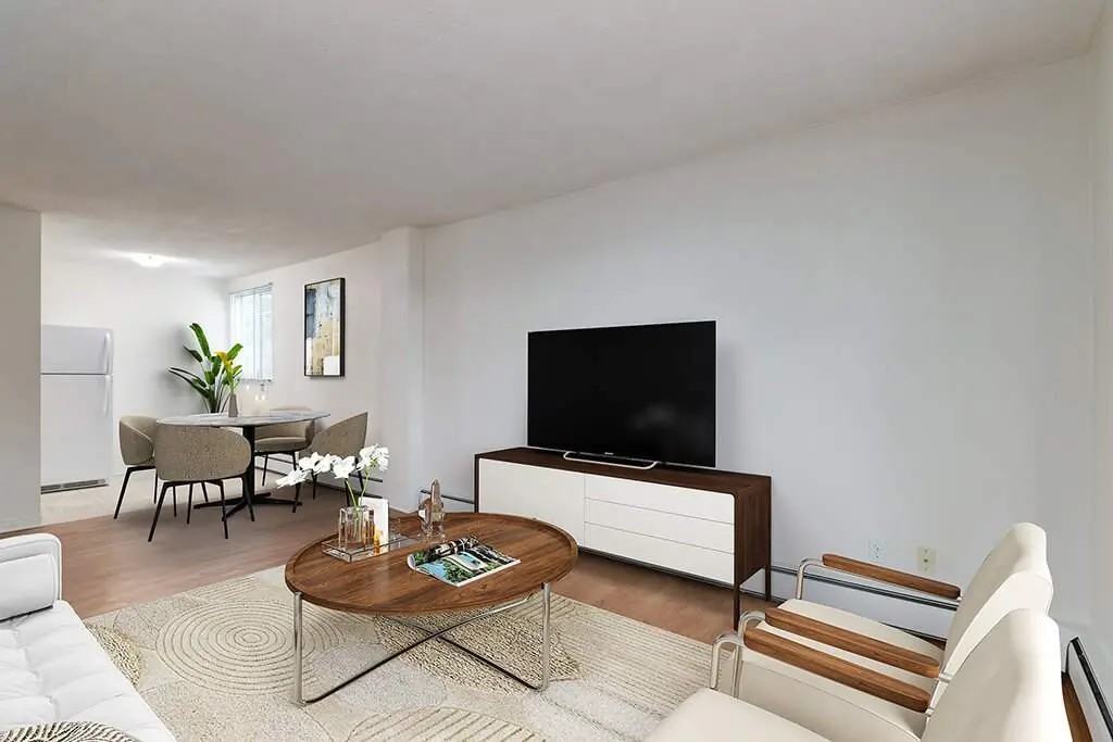 Park Manor - Photo 2 of 10