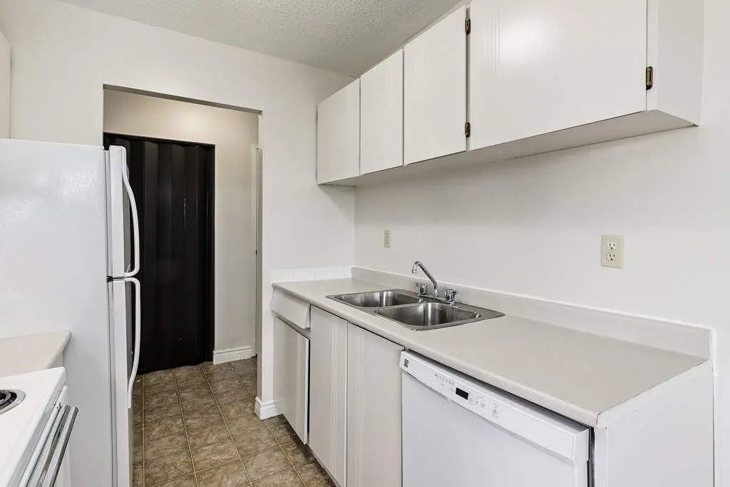 Evergreen Terrace - Photo 6 of 14