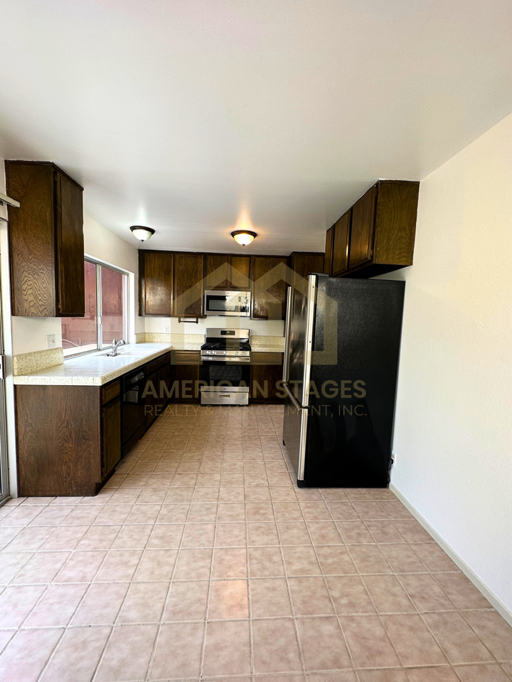 309 S R St #1 - Photo 6 of 19