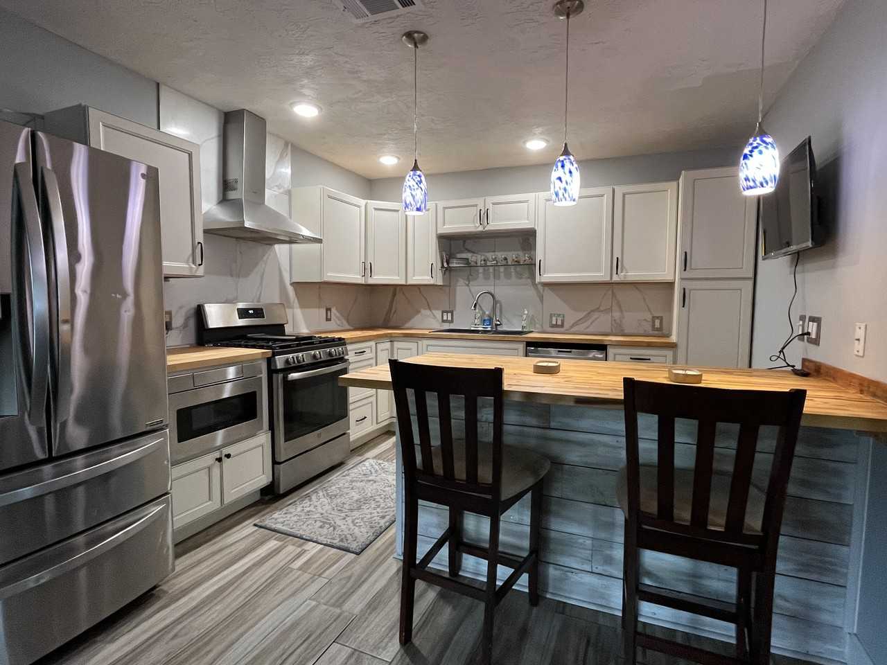 617 Dora St #1 - Photo 4 of 35