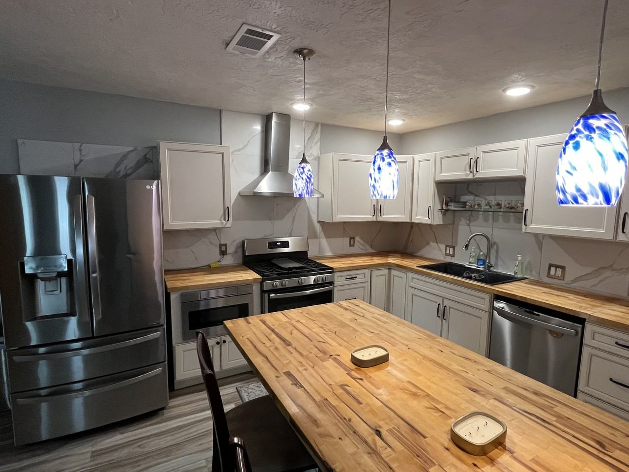 617 Dora St #1 - Photo 5 of 35