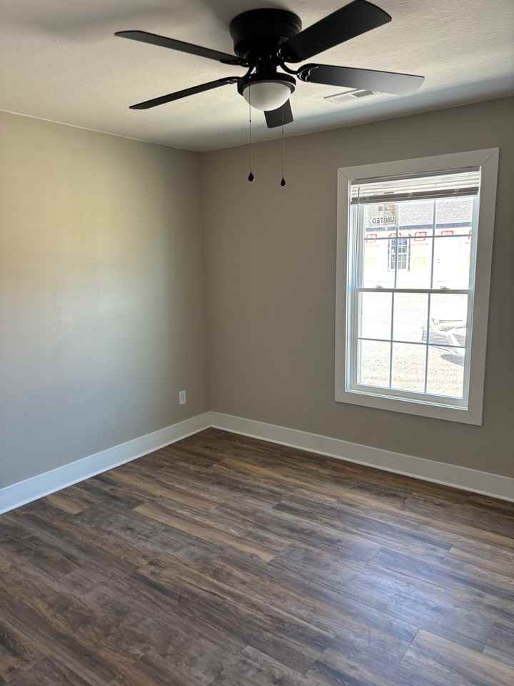 1355 Woodlawn Rd #1 - Photo 3 of 6