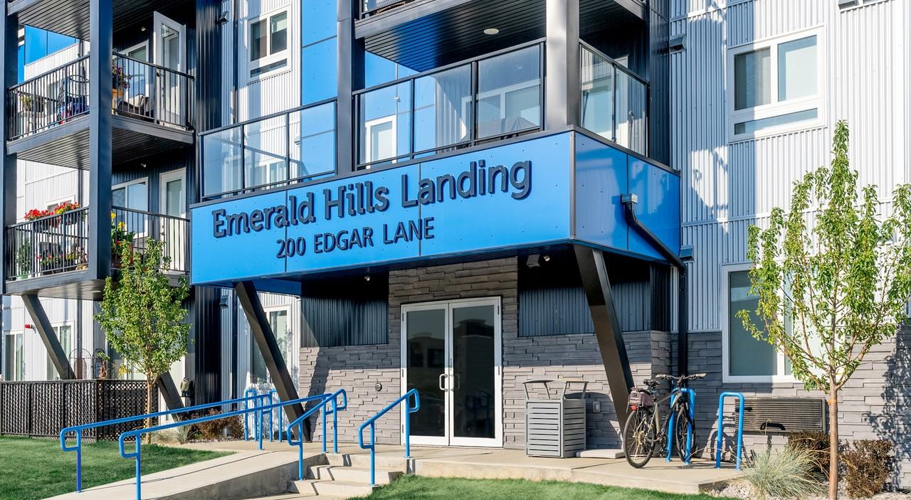 Emerald Hills Landing - Photo 4 of 30