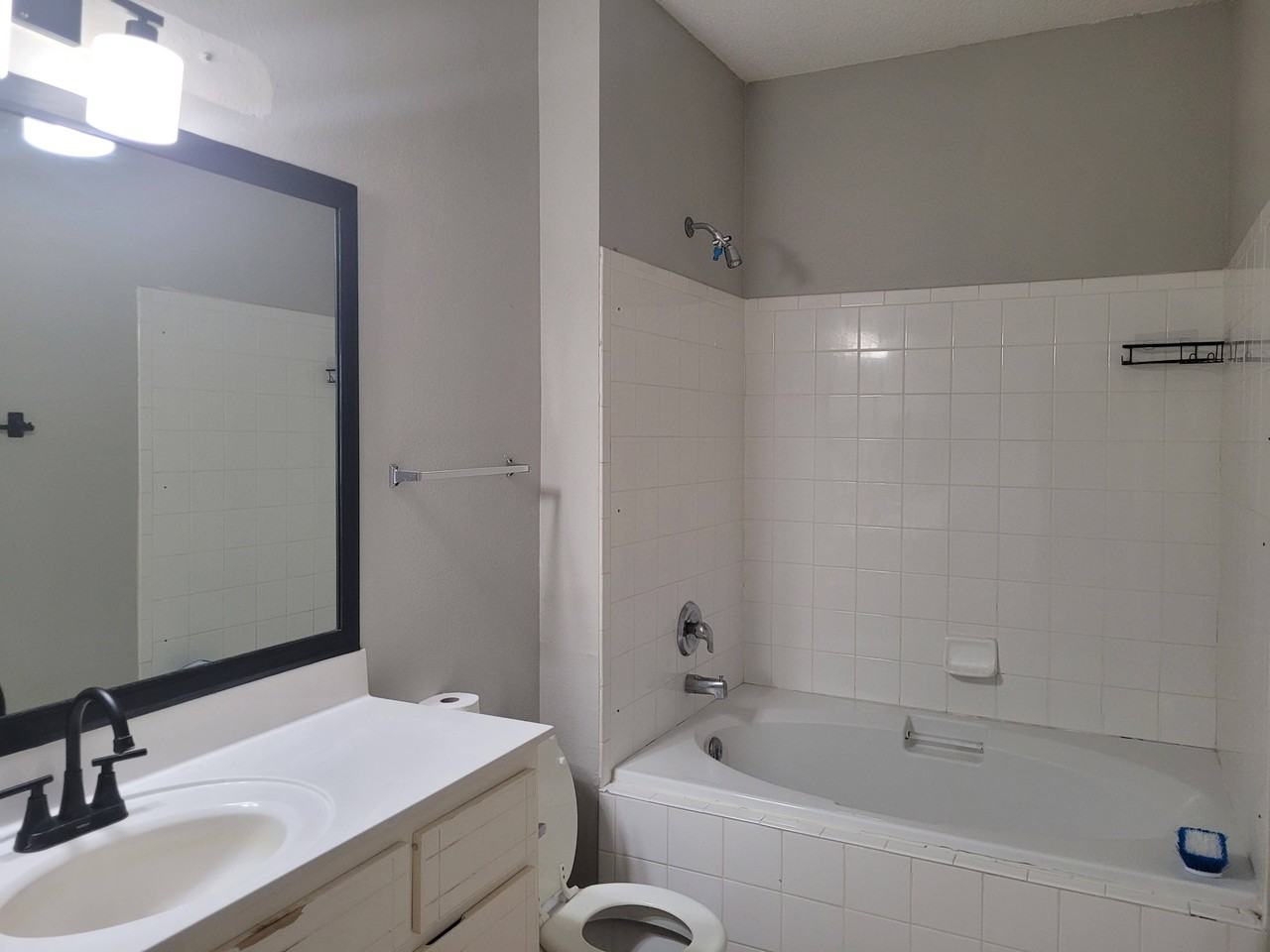 1672 Corey Wood Cir #1 - Photo 2 of 32