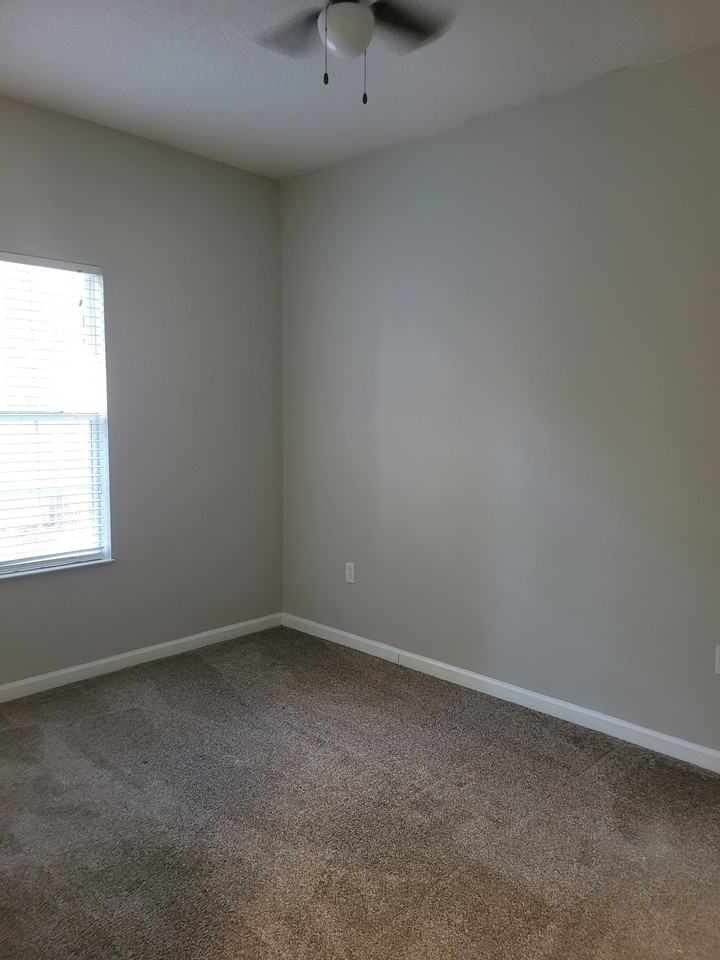 1672 Corey Wood Cir #1 - Photo 6 of 32