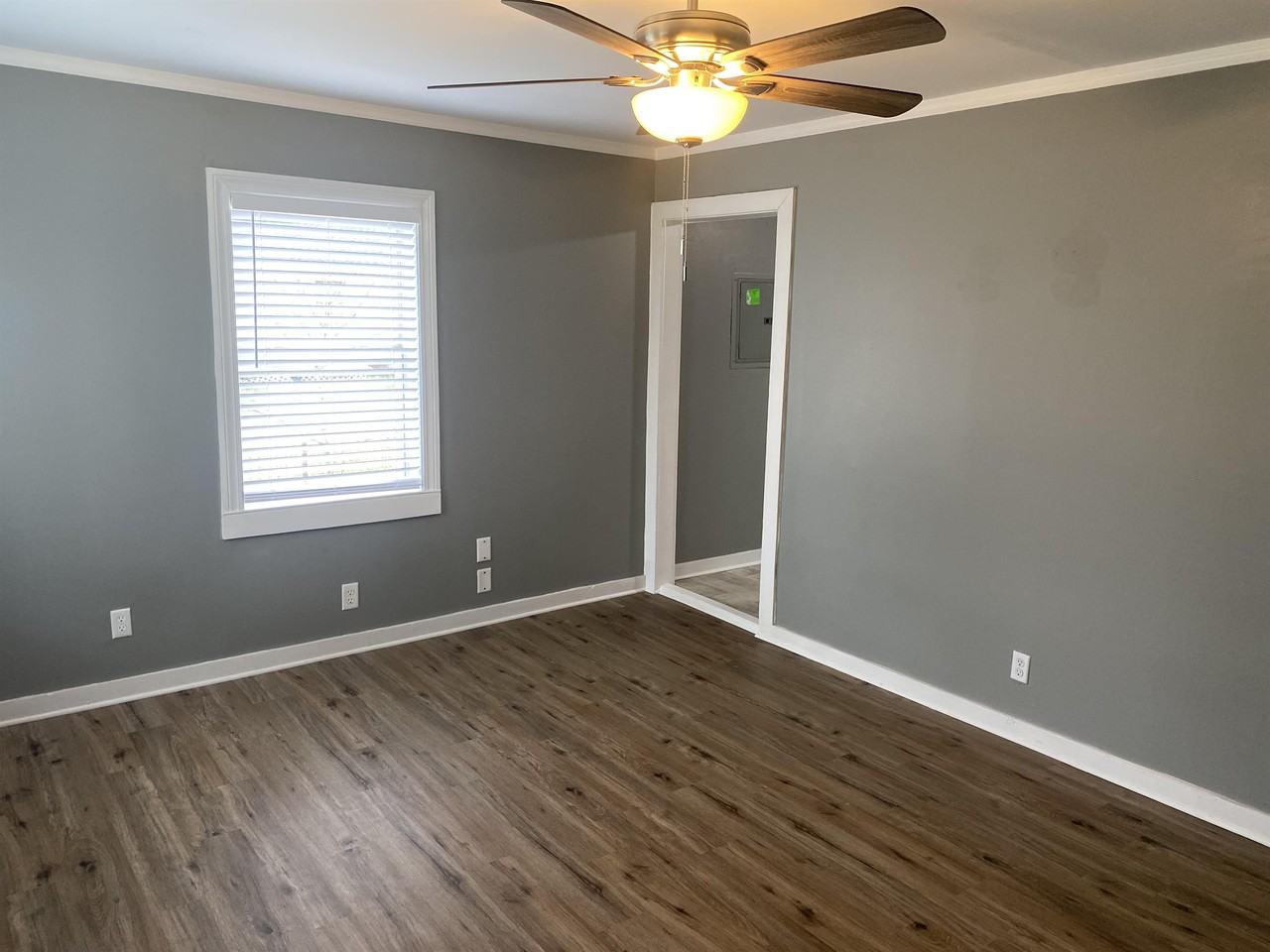 3932 Brookmont Dr #1 - Photo 3 of 7