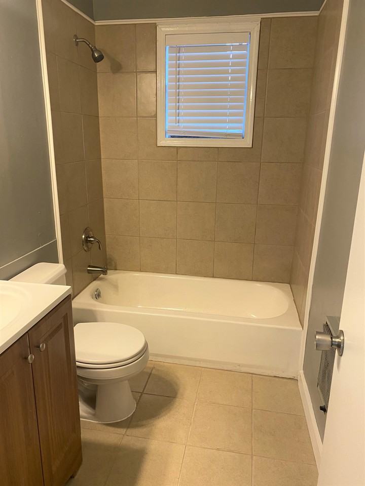 3932 Brookmont Dr #1 - Photo 6 of 7