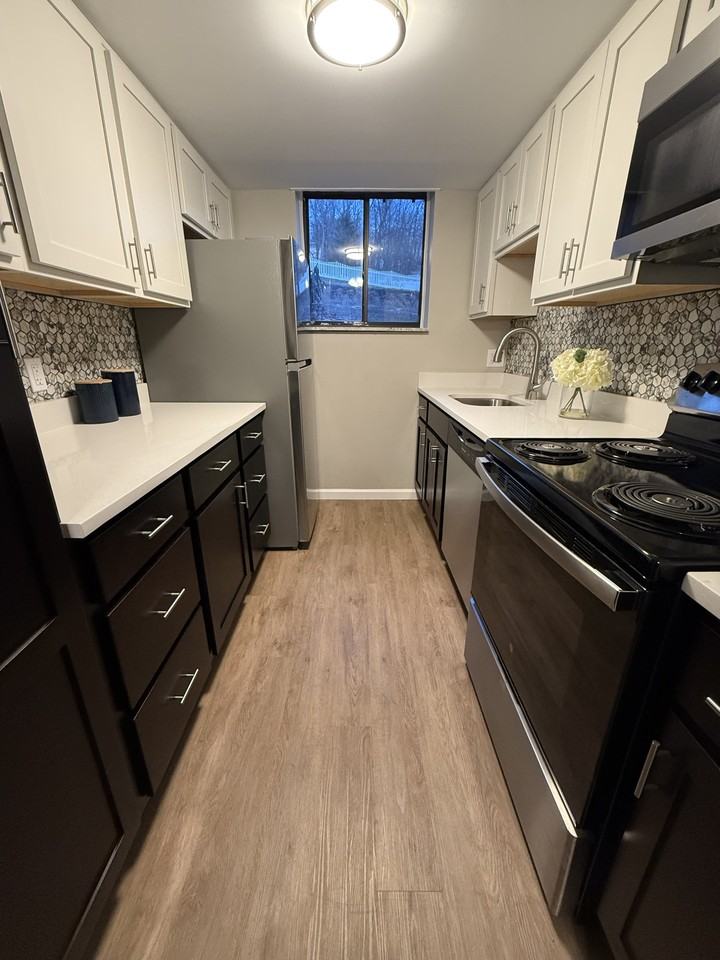 163 163 Churchill RoadApt. A #163A - Photo 2 of 6