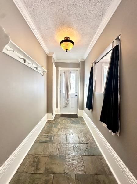 983 Cameron St - Photo 2 of 14