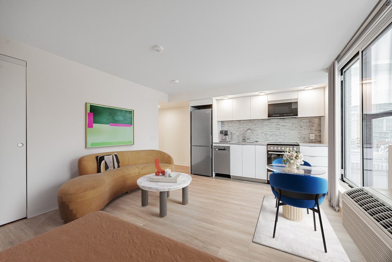 350 North Queens Quay West (Phase IV) - Photo 6 of 43