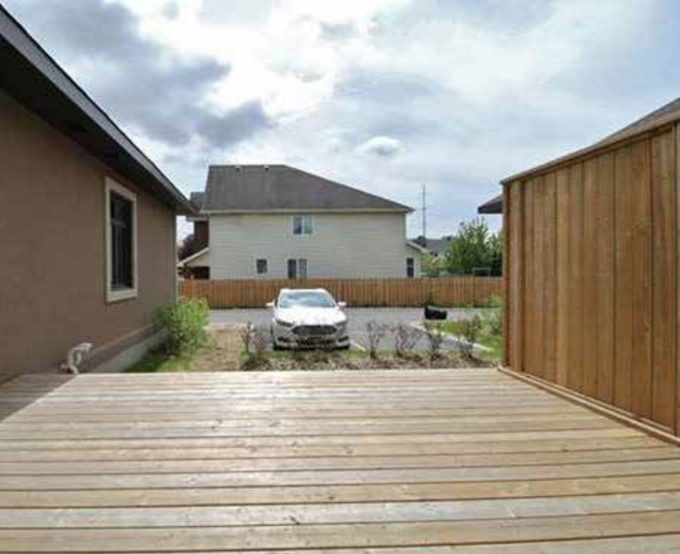 4542 Innes Rd - Photo 4 of 11