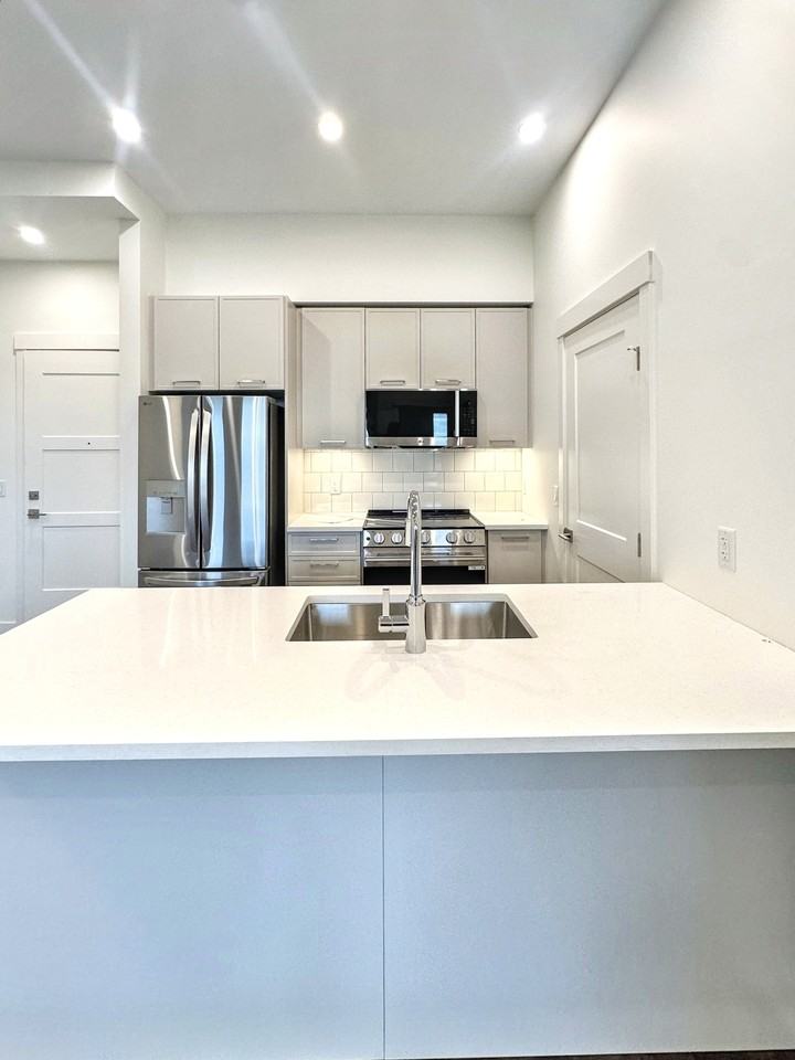 The Hudson - Photo 4 of 50