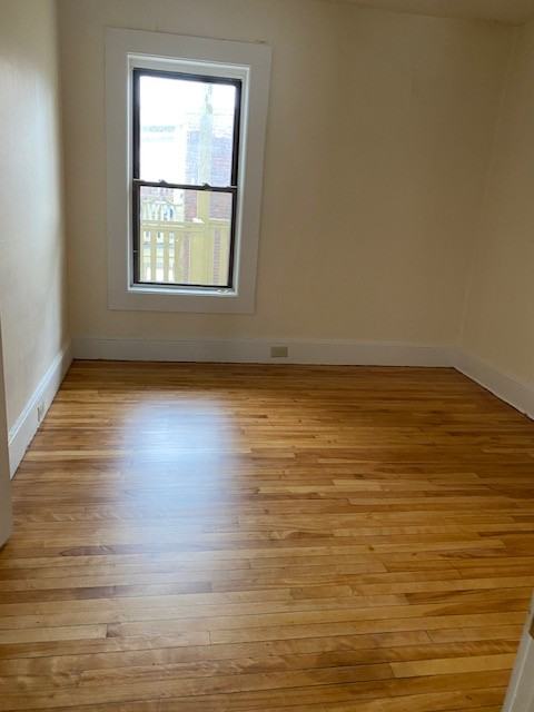 370 Maple St #1 - Photo 4 of 5