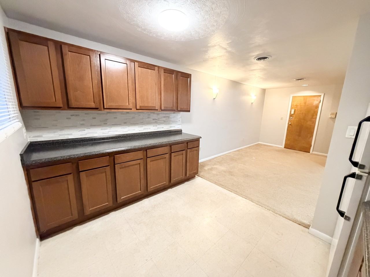 6618 DALZELL PLACEAPT 6 #6 - Photo 2 of 9