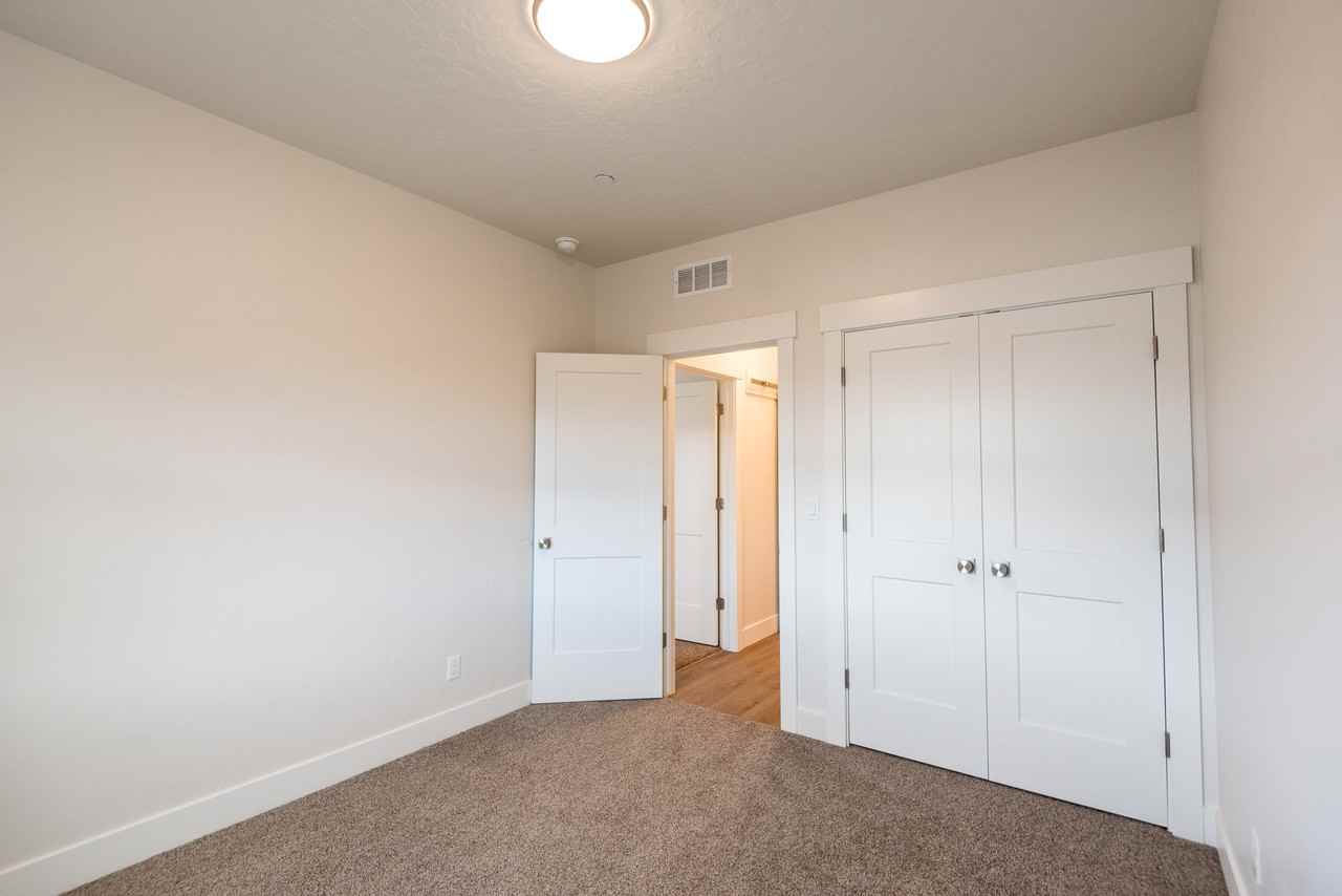 405 Grace Ln #405 - Photo 6 of 27