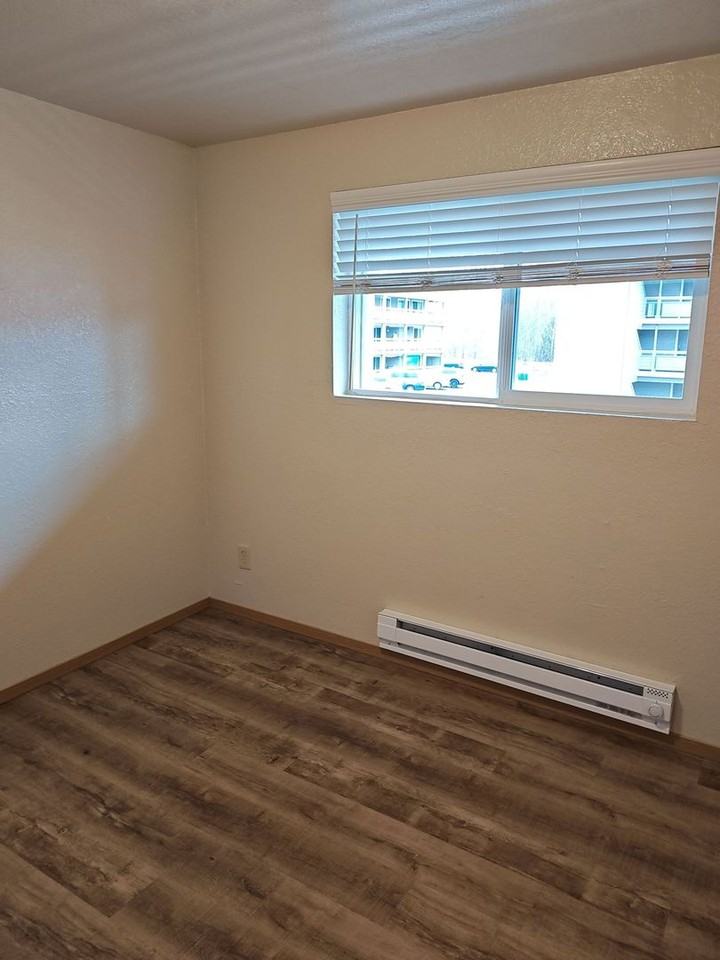 1321 N 26th St - Photo 6 of 6