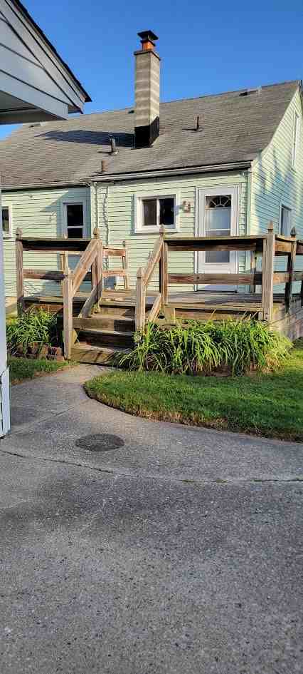 17284 Ivanhoe St - Photo 4 of 24