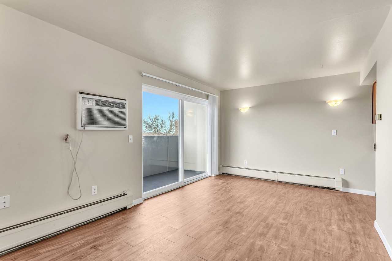 1405ra - Photo 5 of 31