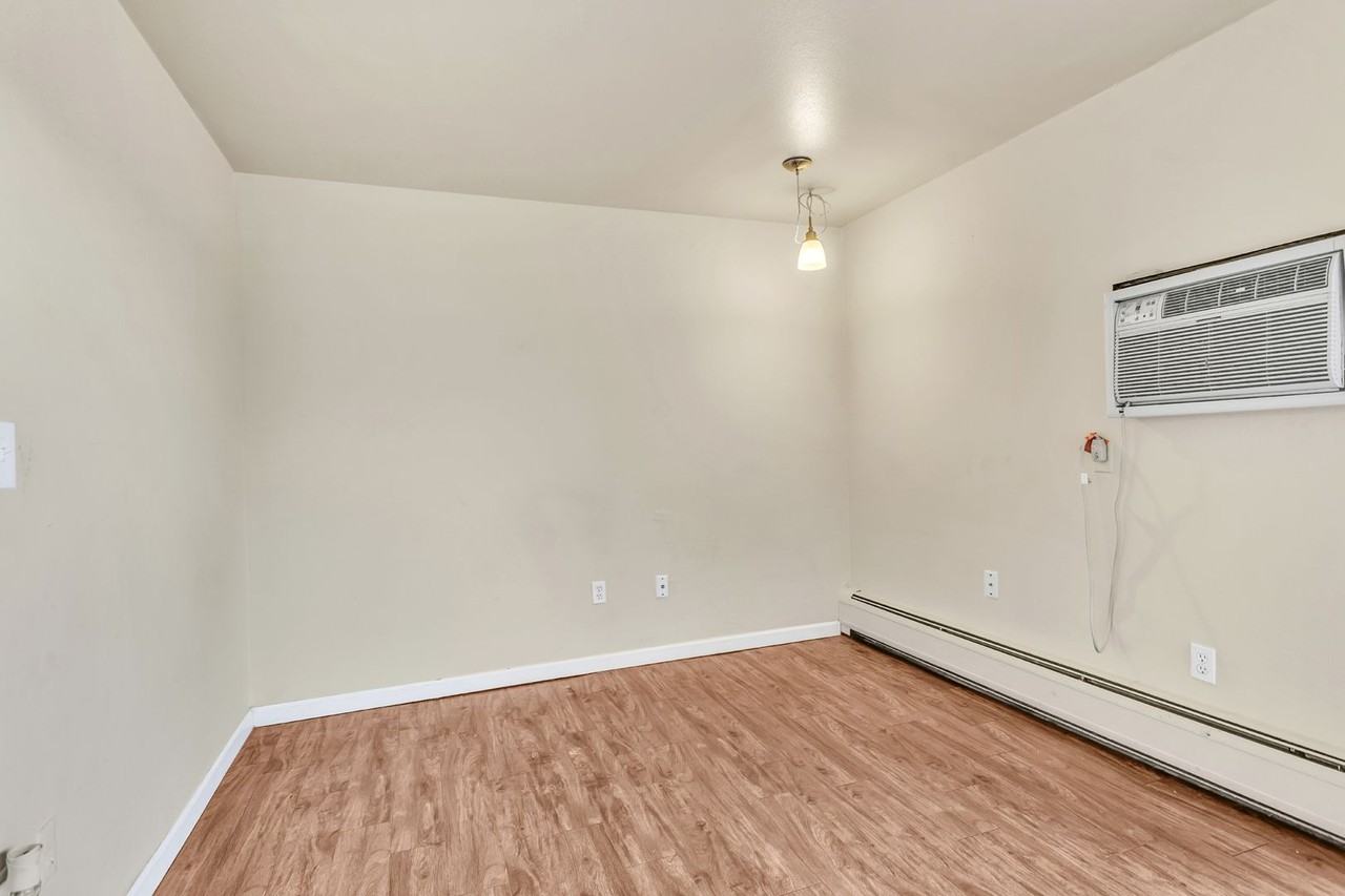 1405ra - Photo 6 of 31