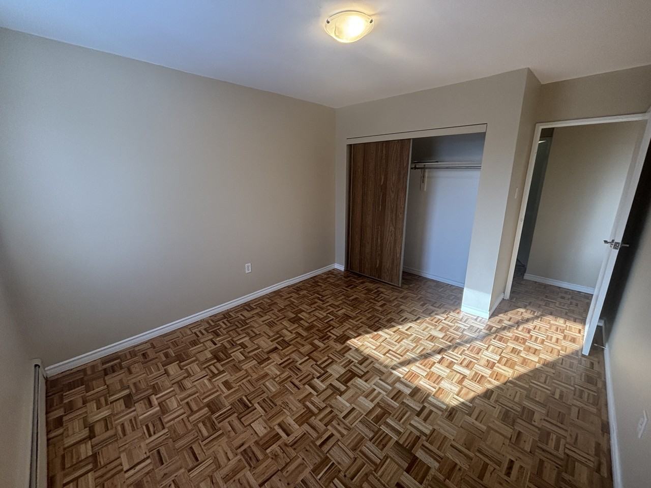 225 210-225 Old Carraige Drive #210 - Photo 3 of 13