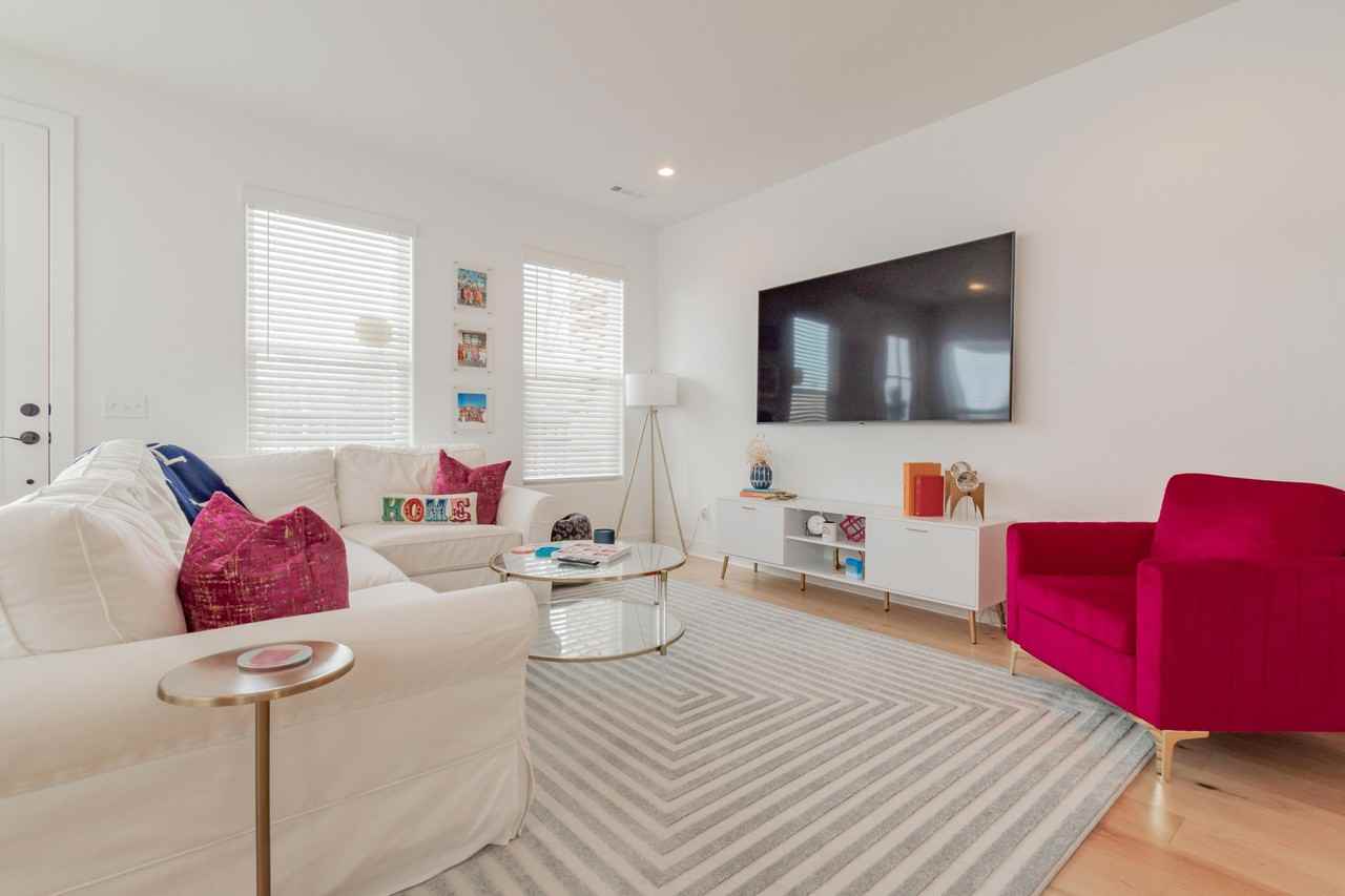 2131 W Parnell Dr #1 - Photo 6 of 14