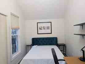 3335 Lake Shore Boulevard West - Photo 1 of 1