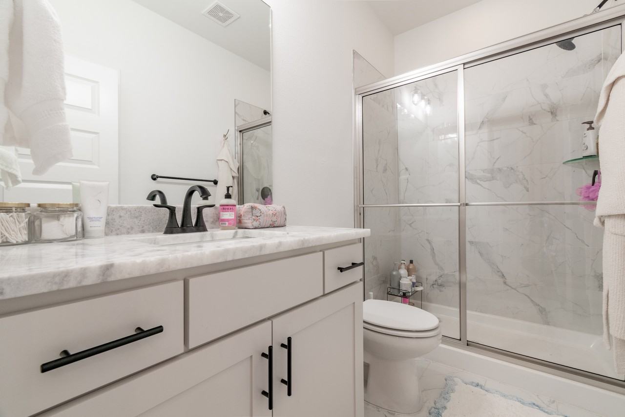 2119 W Parnell Dr #1 - Photo 4 of 14