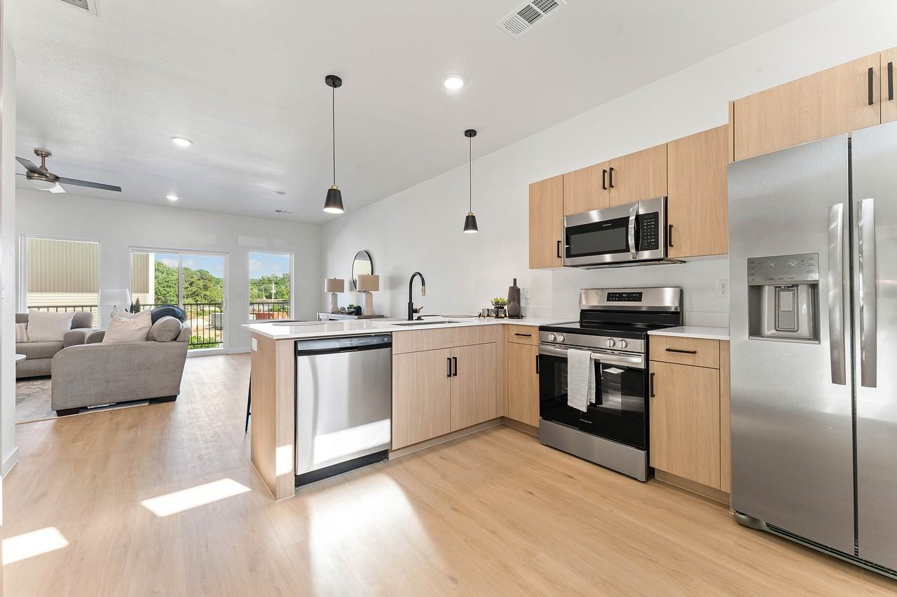 1467 W Hendon St #101 - Photo 6 of 25