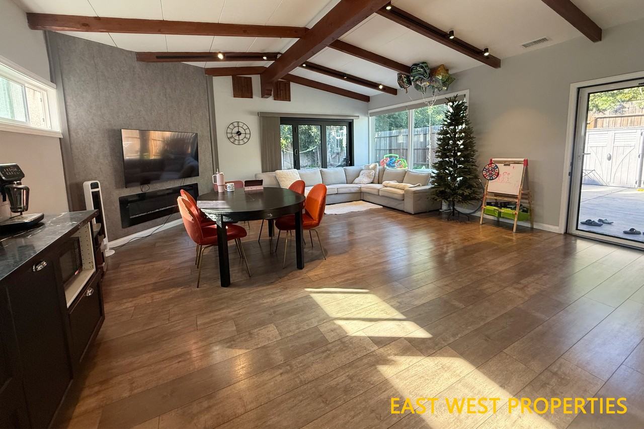 4337 Coolidge Ave #1 - Photo 3 of 29