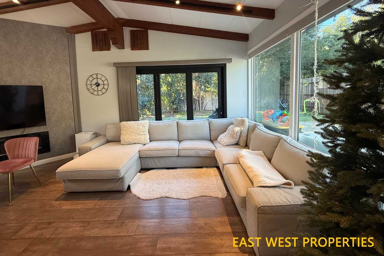 4337 Coolidge Ave #1 - Photo 7 of 29