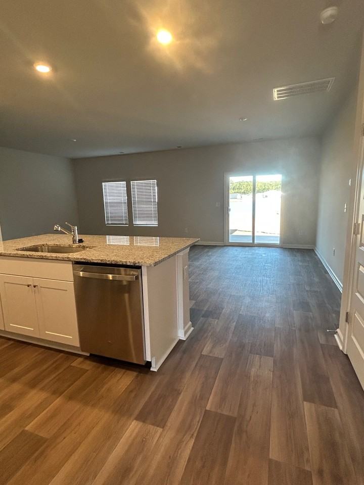 404 Lehamite Court #1 - Photo 4 of 28