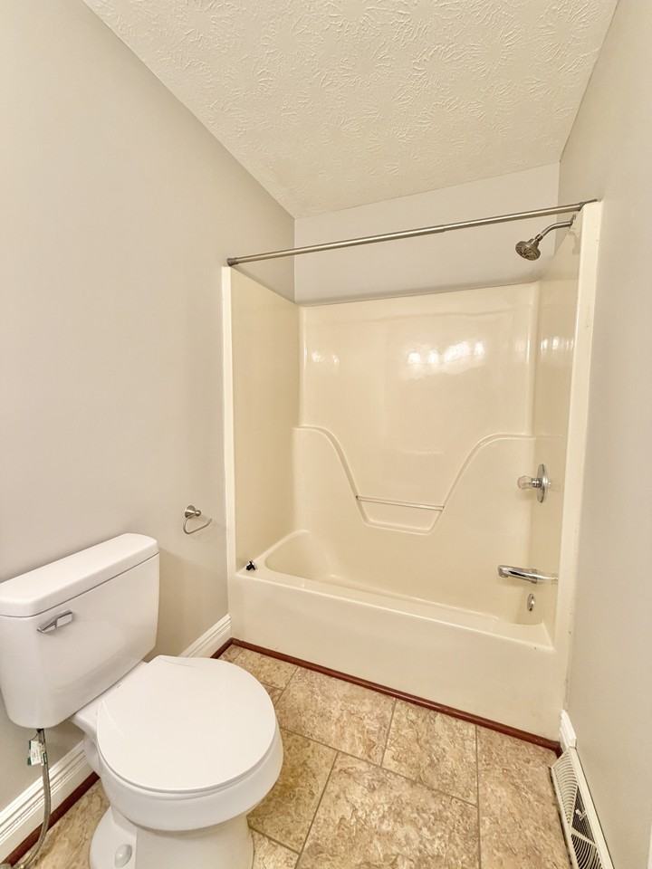 404 Charles Clayborne Ct #B - Photo 6 of 30