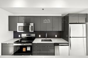 featured image of 311 Glasshouse Skyloft Condominium