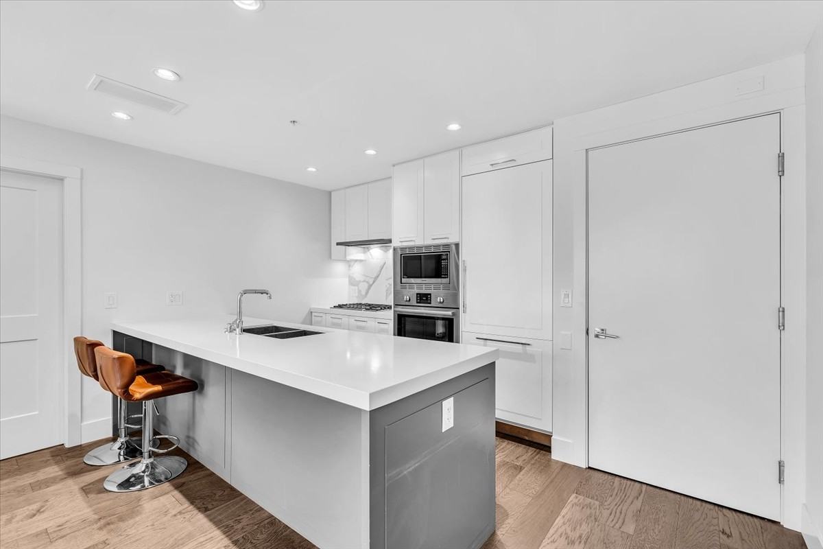 7878 Granville Street 101 - Photo 6 of 26