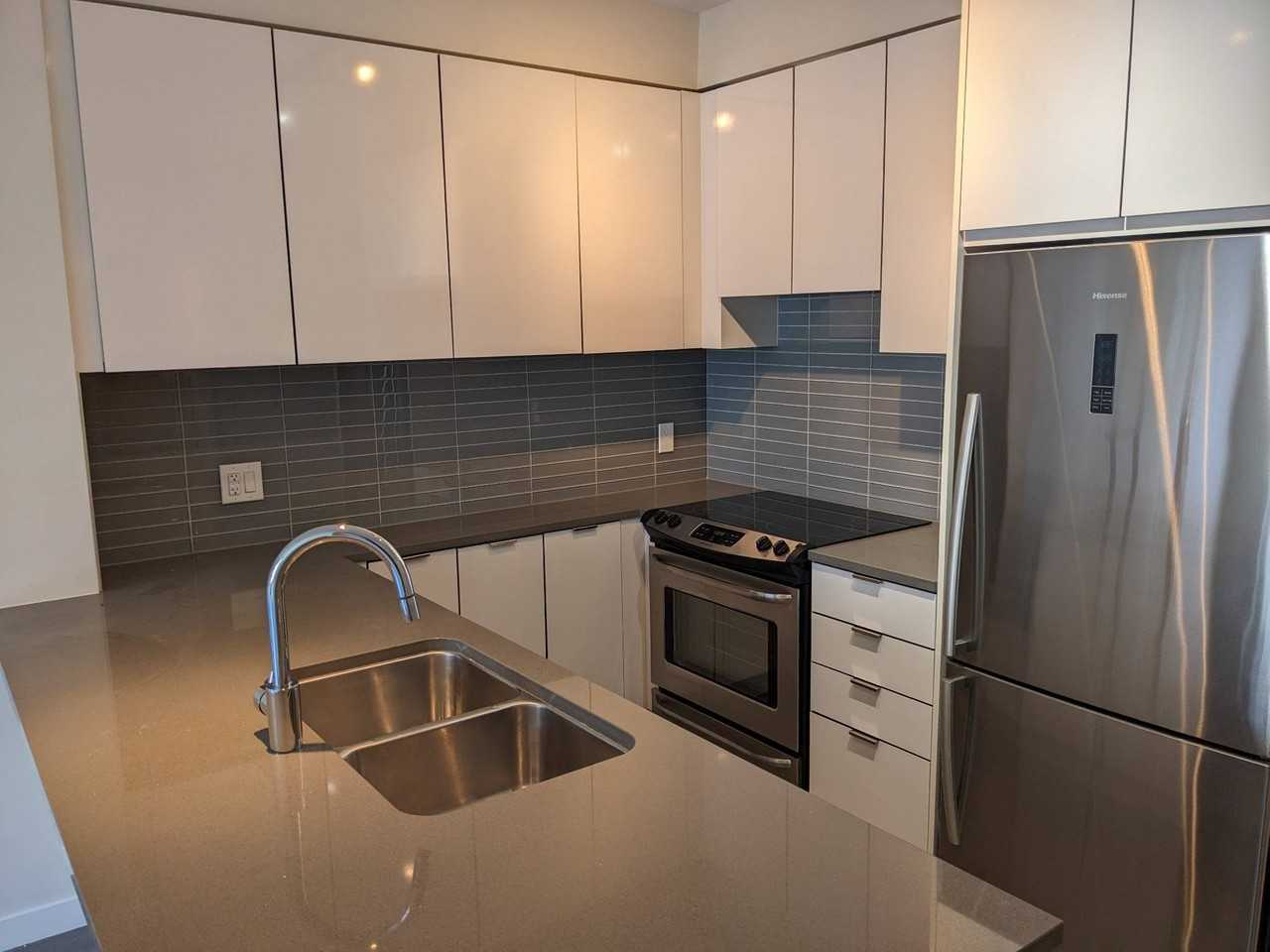 9877 University Cres - Photo 2 of 28