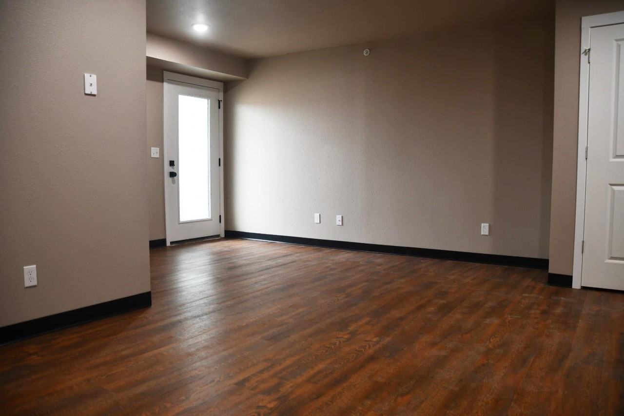 1808 South 7th AvenueApt. 76 - Photo 2 of 8