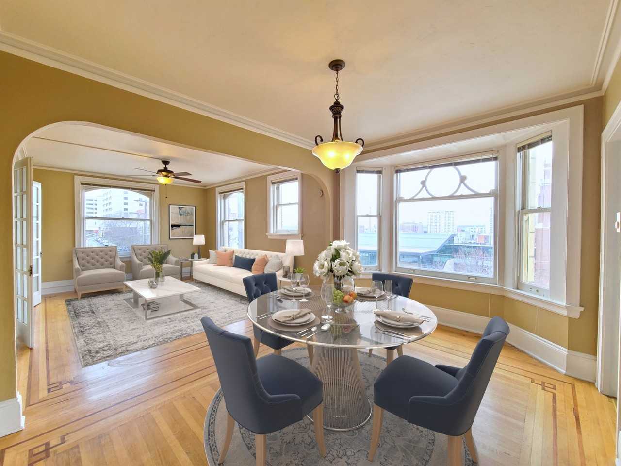 507 S Howard - Photo 2 of 17