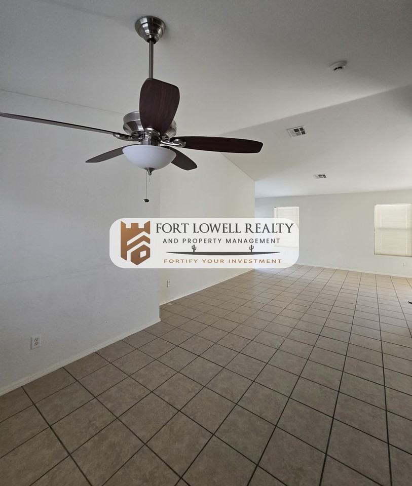 23952 W Desert Bloom St - Photo 3 of 14