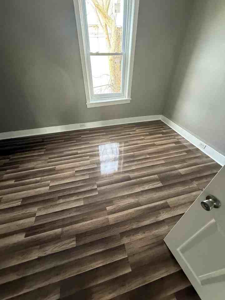 660 N Yewdall St #1 - Photo 3 of 10